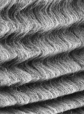 Pravidelně zvlněná nanotrubková pěna