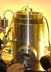 Zkušební komora - svislý válec s okýnkem